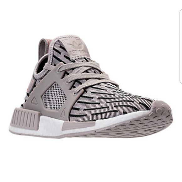 ISO womens size 5.5 - Picture 3 of 3